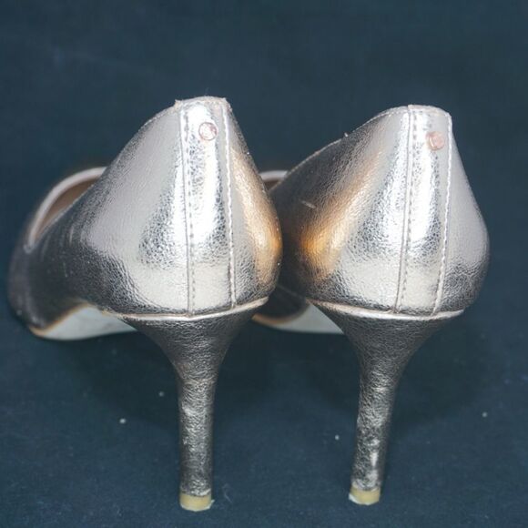 BCBGeneration Metallic 'Marci' Pointed Toe Pumps, Size 6.5B - Picture 4 of 11